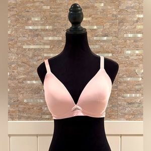 Modern Movement Light Pink Wireless Bra 38B NEW NWOT